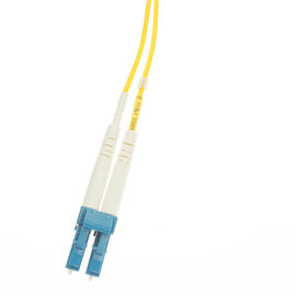 Отрезок провода 9/125 ЛК оптически, линия волокна СМ оптического волокна 0.9мм ОФНП с закрытым кожухом