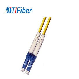 Отрезок провода 9/125 ЛК оптически, линия волокна СМ оптического волокна 0.9мм ОФНП с закрытым кожухом