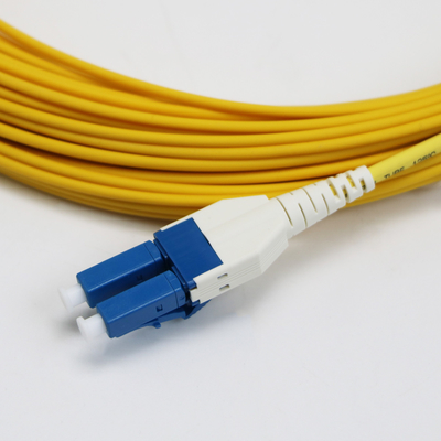 LC Uniboot Zip Cod Singlemode G657.A1 BendInsensitive Duplex 2mm LSZH Сниженная потеря 0,15 дБ Кабель для фибрового патча