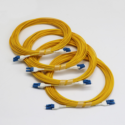 Низкая потеря LC Uniboot Duplex Singlemode G657.A1 BendInsensitive Duplex 2mm LSZH 0.15dB Желтый волокно патч шнур
