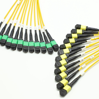 Низкие потери MPO Fanout кабель Большое количество ядра 1M 144F SMG657A1 MPO APC к MPO APC Breakout Fiber Optic Patch Cord